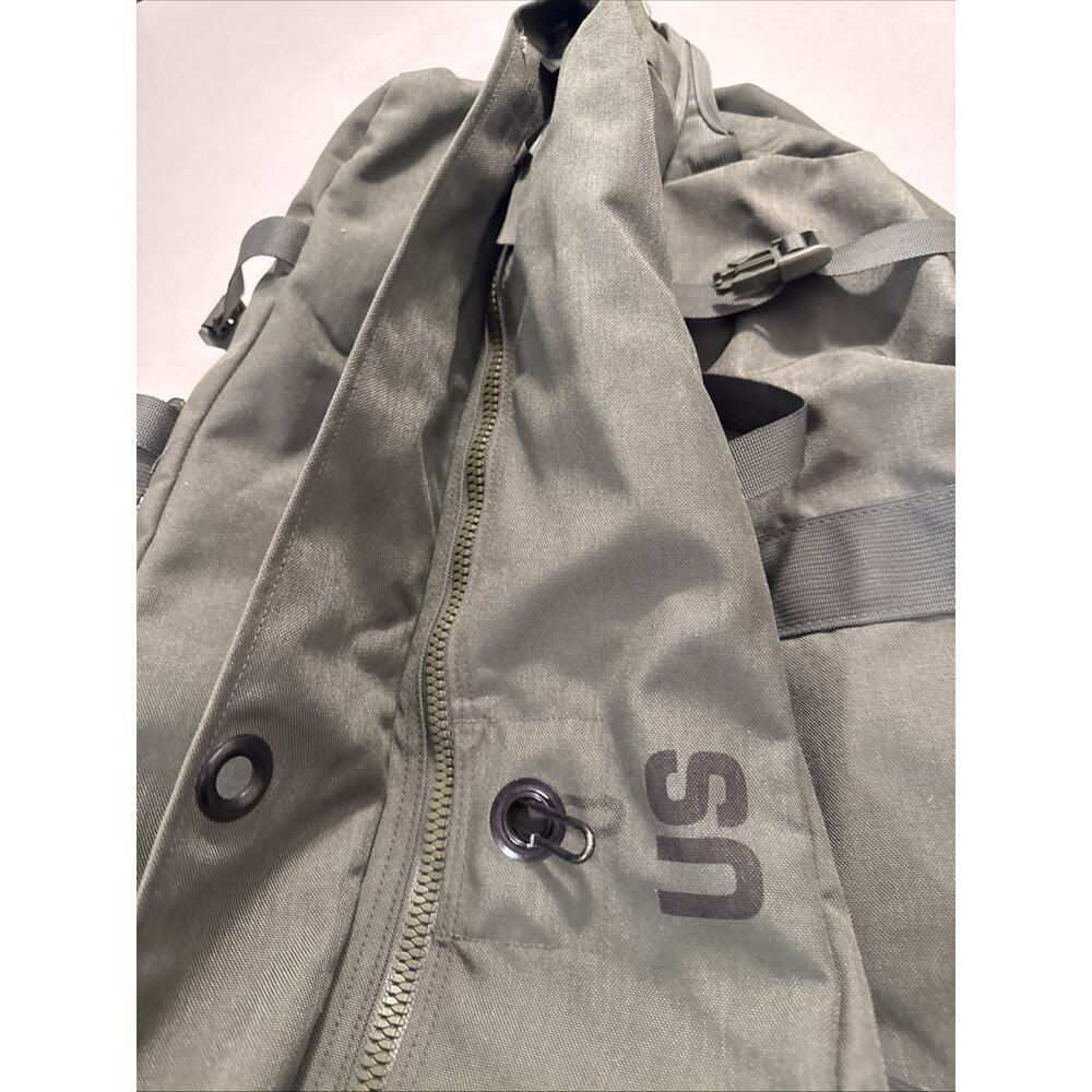 US Military IMPROVED Duffel Bag ZIPPERED Duffle Bag USGI 8465-01-604-6541 - Picture 4 of 8